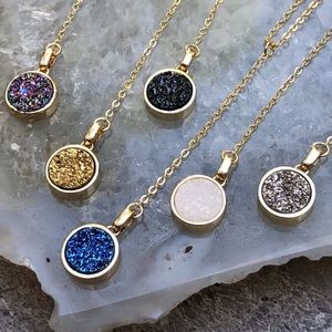 Raw Druzy Crystal Lariat Necklace Gold Brand New
